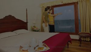 honeymoon-houseboat